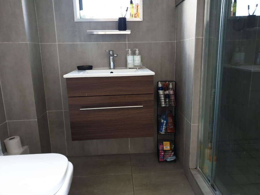 3 Bedroom Property for Sale in Parklands Western Cape